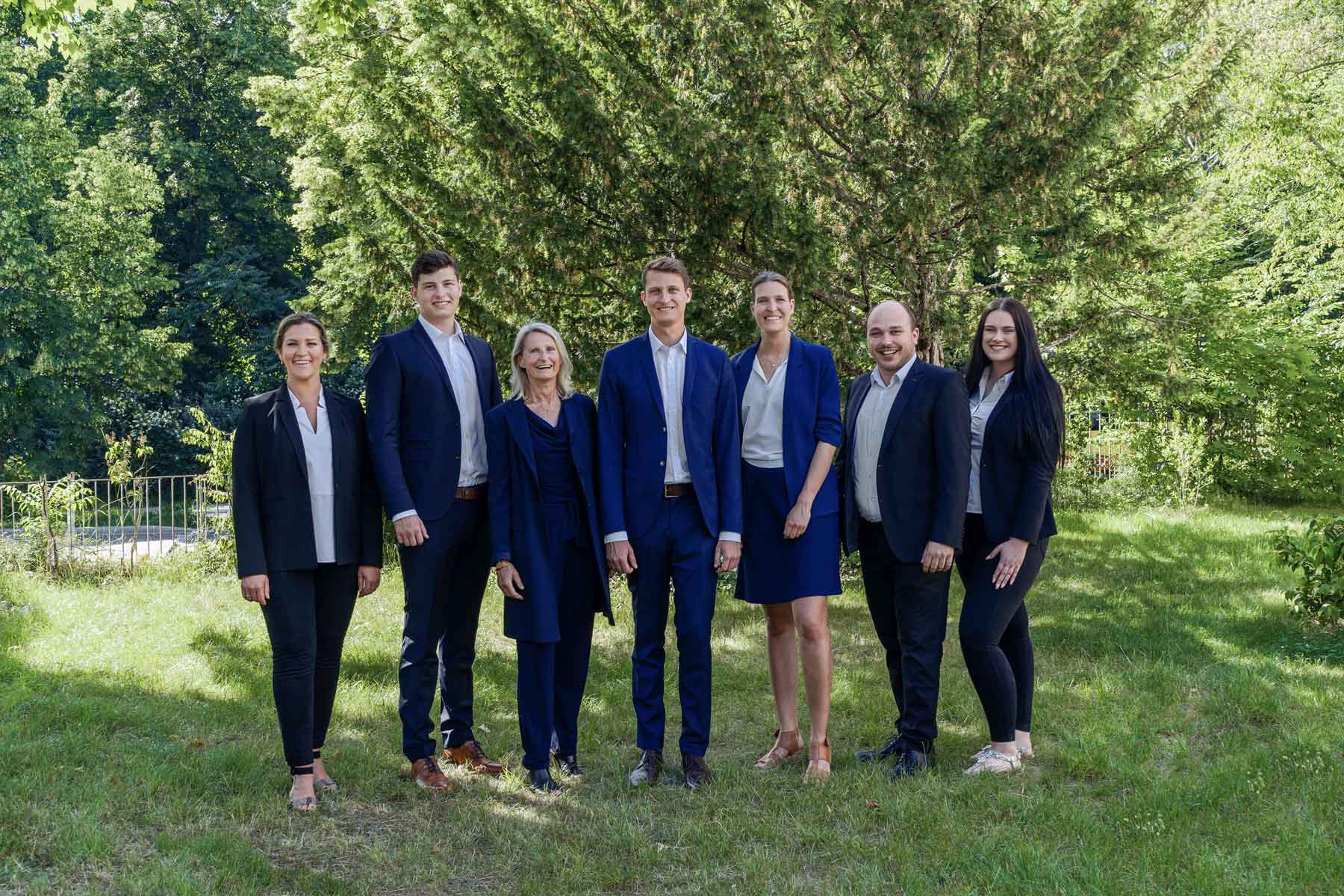 Gruppenfoto der Ruppert Immobilienmakler in Würzburg